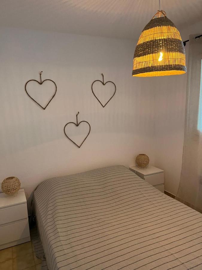 Au Petit Bonheur Vue Mer, Parking, 400M Plage Le Lavandou Exterior photo